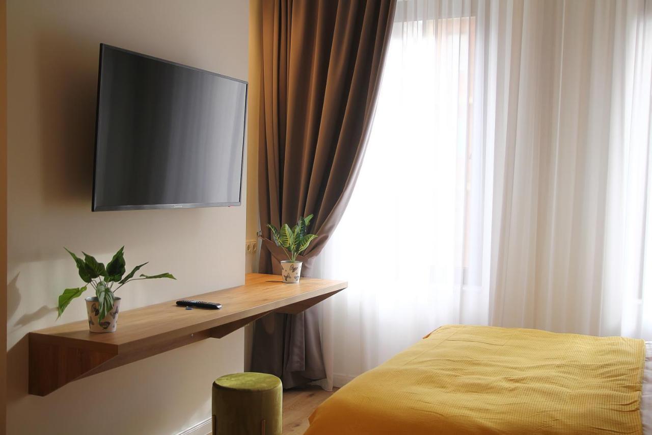 Parilament On Rustaveli 4 Rooms Tbilisi Eksteriør bilde